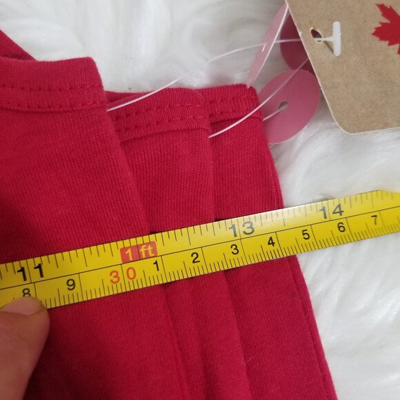 Canadiana NEW Red Sleeveless Maple Leaf Heartbeat 100% Cotton Graphic Tank NWT - Picture 8 of 9
